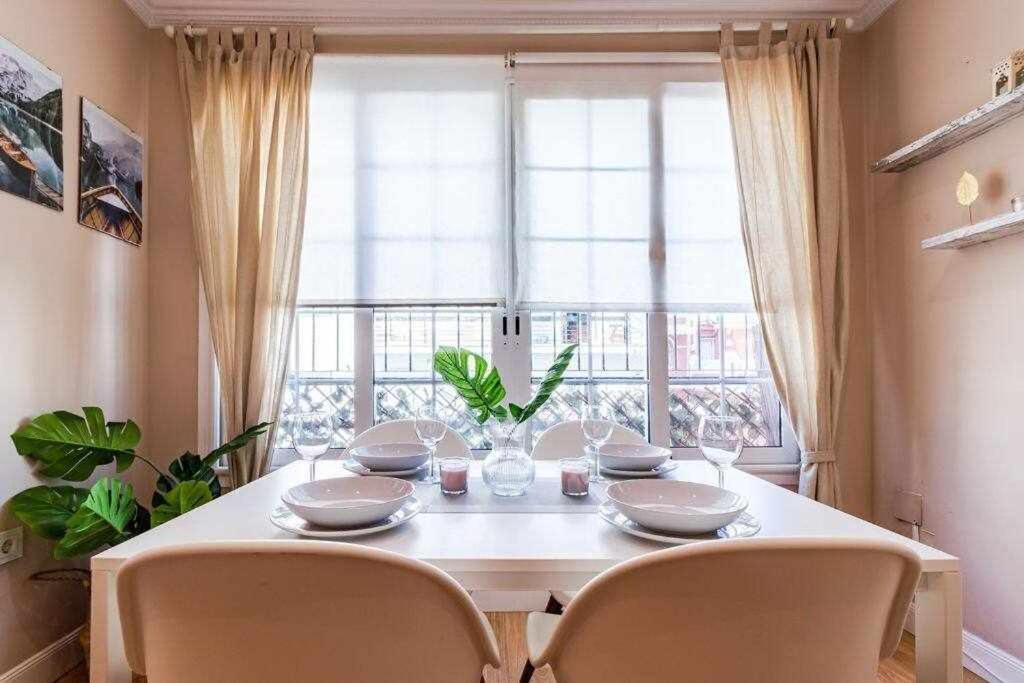 3 Apartamento En Estadio Sevilla 8 Plazas 3 Hab Y Metro Εξωτερικό φωτογραφία